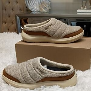 KURU Women's Draft 2 Tan and Cream Mules Indoor Outdoor Cozy Slippers 9M